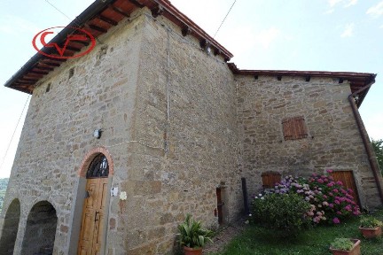 Loro Ciuffenna, Poggio di loro