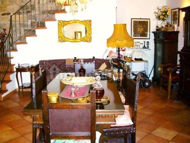 Terratetto unifamiliare 110 m², ottimo stato, Cavriglia
