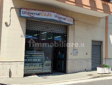 Negozio di casalinghi in Vendita