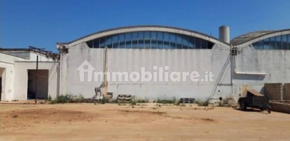 Negozio all'asta via Stazione, Racale