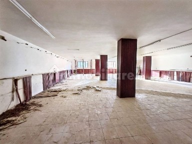 Negozio all'asta via Luigi Mariano, 73048 Nard Italia, Nardò
