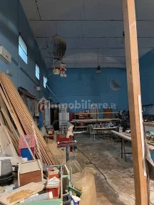 Negozio all'asta via Lequile 46 - 52, San Pietro in Lama