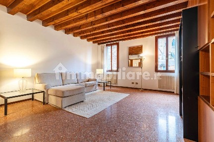 Appartamento ottimo stato, su più livelli, San Polo, Venezia