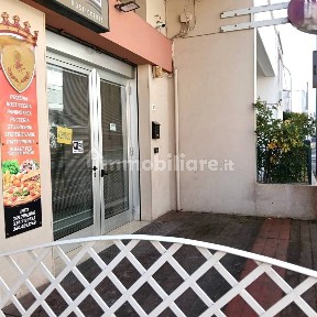 Tavola calda in Vendita