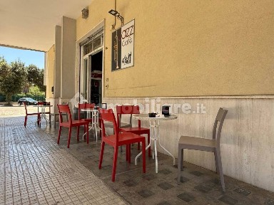 Locale commerciale in Vendita