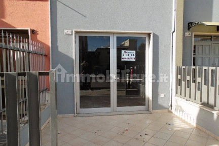 Locale commerciale in Vendita