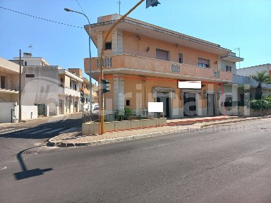 Attività commerciale in Vendita