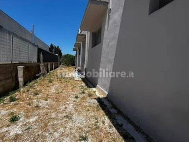 Locale commerciale in Vendita
