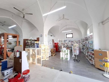 Tabaccheria in Vendita