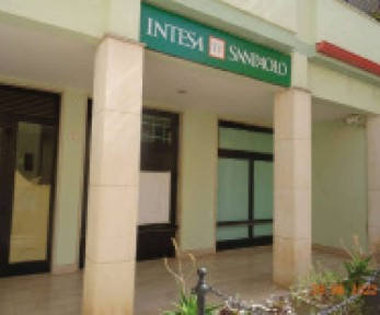 Locale commerciale in Vendita