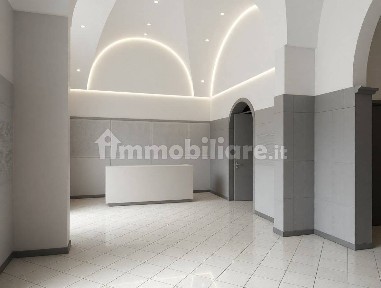 Locale commerciale in Vendita