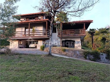 Villa unifamiliare via degli alpini, 1, Arizzano