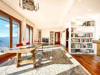Villa unifamiliare via battaglione alpini di intra 22, Centro, Bee
