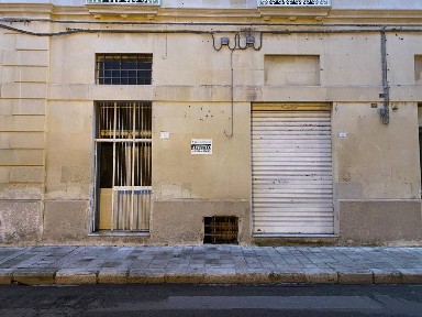 Locale commerciale in Vendita