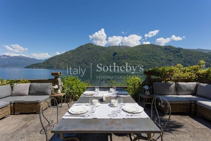Villa unifamiliare via Amore, Centro, Cannobio