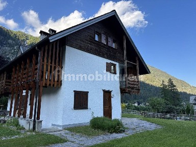 Appartamento in villa via Dorf, Staffa, Macugnaga