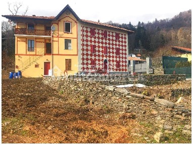 Villa plurifamiliare Strada Provinciale per Miazzina, Rongeno La Crosa, Cambiasca