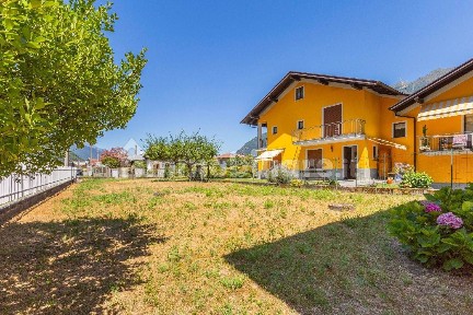 Villa unifamiliare via Piedimulera, 45, Centro, Pieve Vergonte