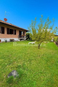 Villa unifamiliare via Madonna delle Grazie 64, Centro, Cannobio
