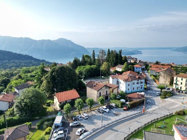 Villa unifamiliare via dei Castani, Bee