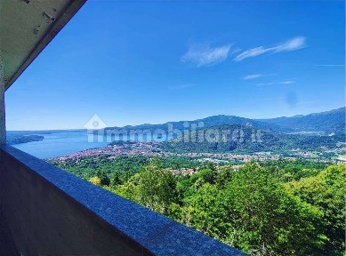 Villa bifamiliare via Battaglione Alpini Intra, 13, Bee