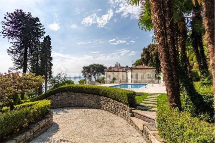 Stresa, Strada Statale del Sempione