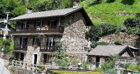 Villa unifamiliare via Martiri, Valle Cannobina