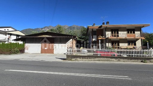 Villa bifamiliare via Moiachina 12, Centro, Piedimulera