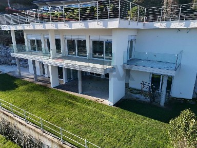 Villa unifamiliare via Case Sparse, Centro, Stresa