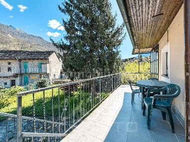 Villa unifamiliare via Varetta 34, Centro, Premosello-Chiovenda
