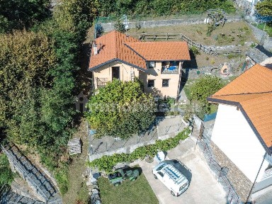 Villa unifamiliare via Fonte Vincesco 7, Trarego, Trarego Viggiona