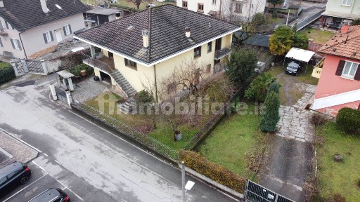Domodossola, Via Einaudi, 42