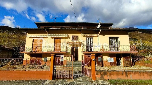 Omegna, Via Alla Stazione No Number