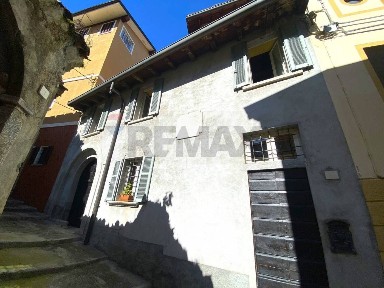 Villa unifamiliare, ottimo stato, 250 m², Belgirate