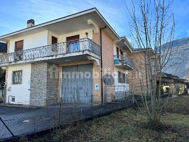 Domodossola, Via Luigi Einaudi, 41