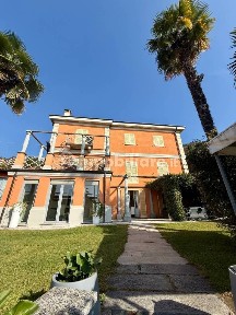 Villa plurifamiliare, buono stato, 388 m², Suna, Verbania