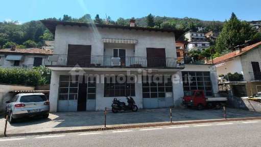 Villa unifamiliare Casali Carmine Inferiore 25/b, Carmine, Cannobio