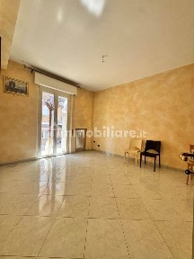 Bilocale via Beniamino Gigli 23, Le Grazie, Ancona