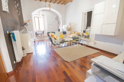 Trilocale primo piano, Centro Storico, Jesi