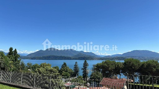 Villa bifamiliare via per Magognino 29, Belgirate