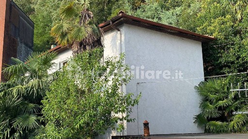 Villa unifamiliare Casali Darbedo 25, Centro, Cannobio