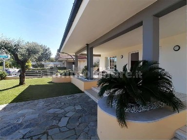 Appartamento via Croce, 49, Trecastelli