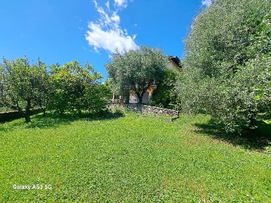 Villa unifamiliare, da ristrutturare, 315 m², Intra, Verbania