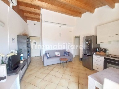 Bilocale via Gugliormella 3, Sirolo