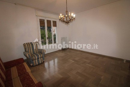 Appartamento buono stato, piano rialzato, San Francesco - Papa Giovanni XXIII, Jesi