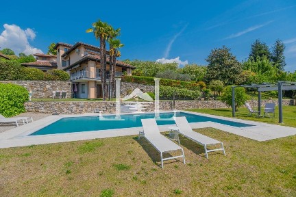 Villa unifamiliare, ottimo stato, 796 m², Intra, Verbania