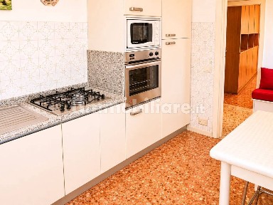 Bilocale via Terme 2, Centro Storico, Jesi