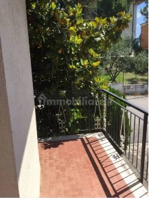 Quadrilocale via D. Buzzati, Centro, Ostra