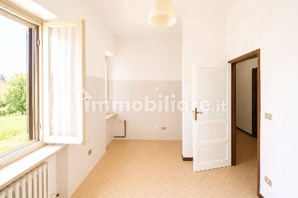 Trilocale buono stato, primo piano, Centro, Serra San Quirico