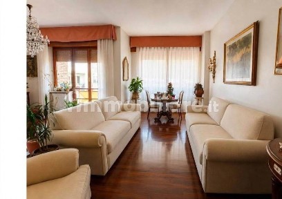Quadrilocale buono stato, quarto piano, Cavour, Ancona